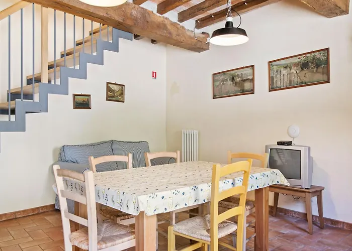 Tranquil Village With Fireplace Nyaraló *