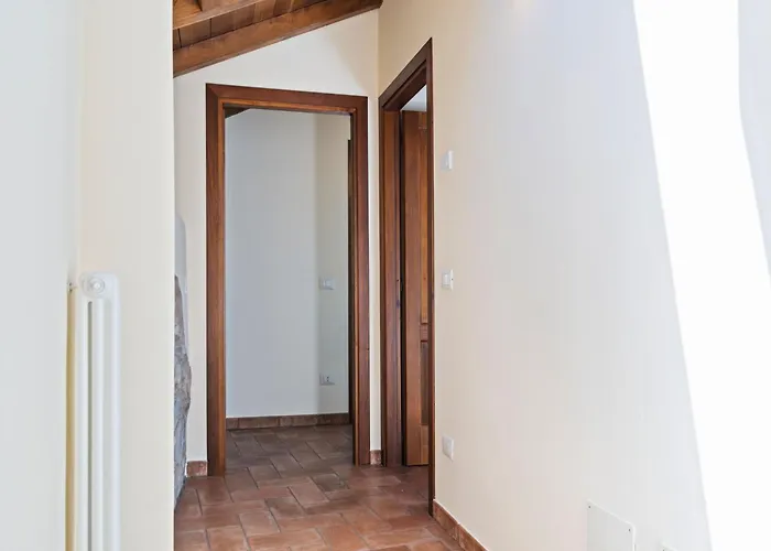 Nyaraló Tranquil Village With Fireplace *