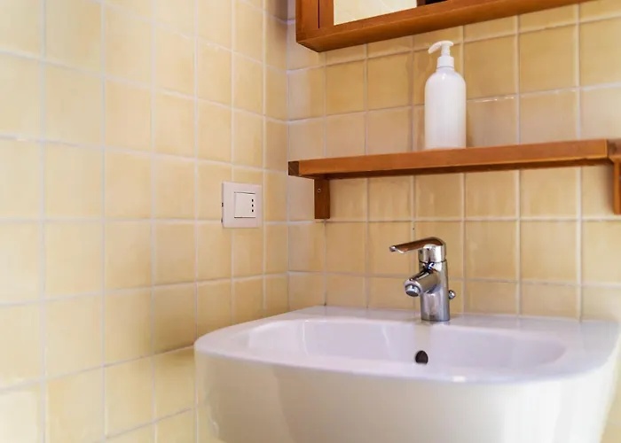 Nyaraló Tranquil Village With Fireplace *